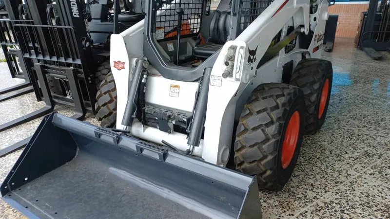 Mini shower Bobcat