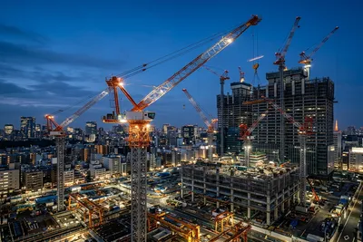 Grúas de Construcción: Guía Técnica de Selección, Izaje y Seguridad (2026)