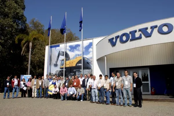 Equipo Curagua en Volvo CE